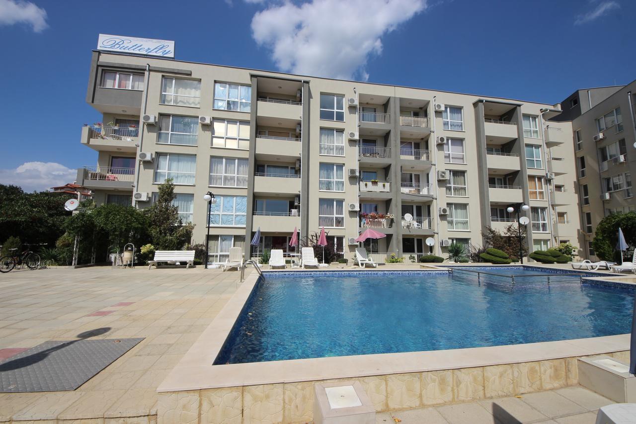 Menada Butterfly Apartment สวิติ วลัส ภายนอก รูปภาพ