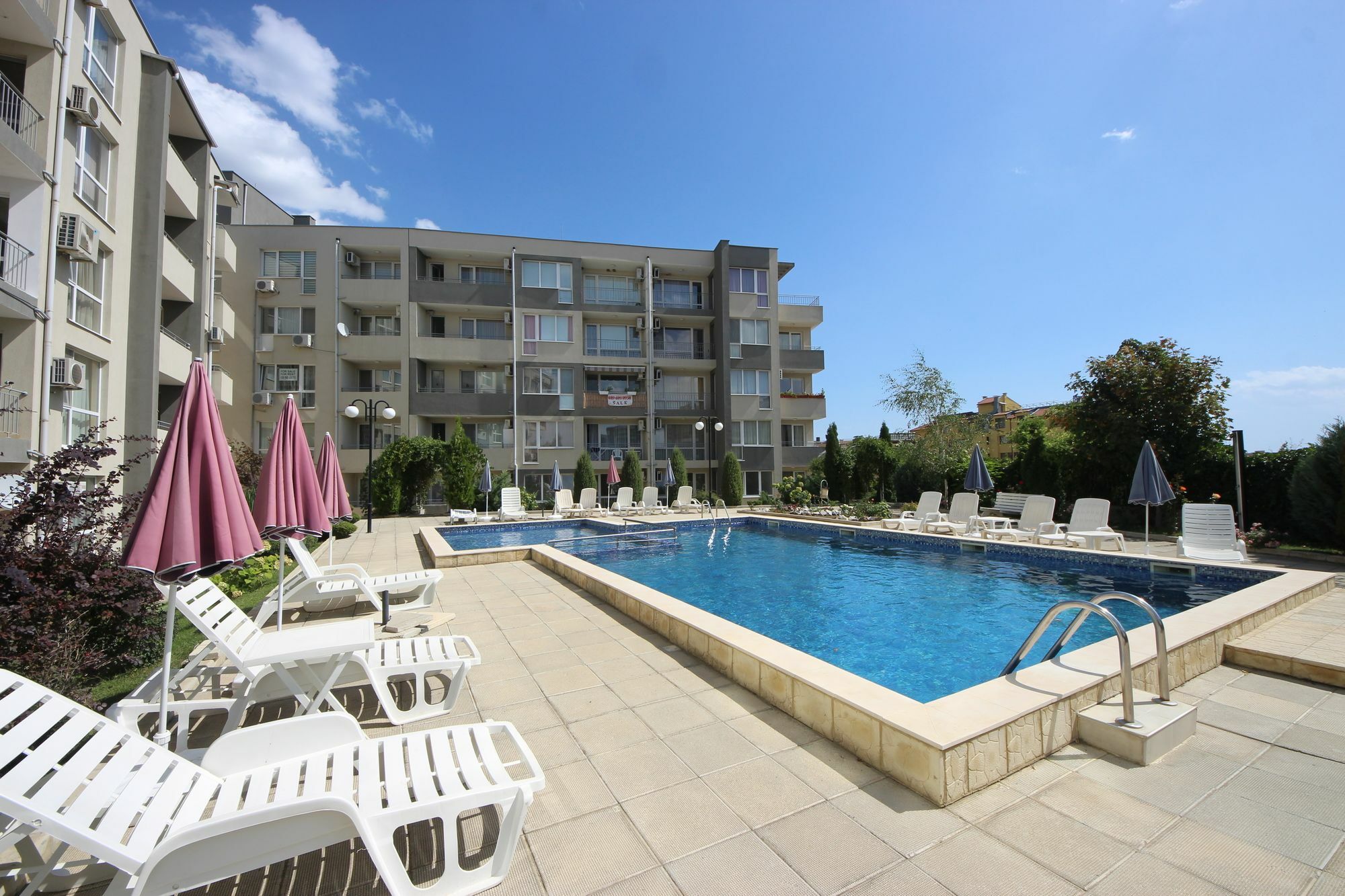 Menada Butterfly Apartment สวิติ วลัส ภายนอก รูปภาพ